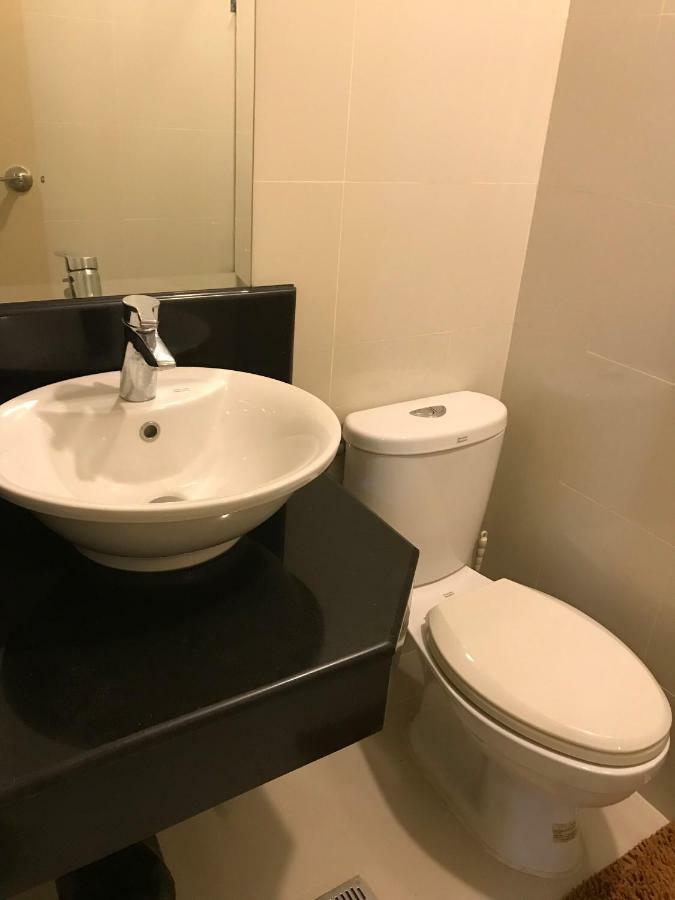 One Palm Tree Villas Across Naia-T3 Manila Zewnętrze zdjęcie